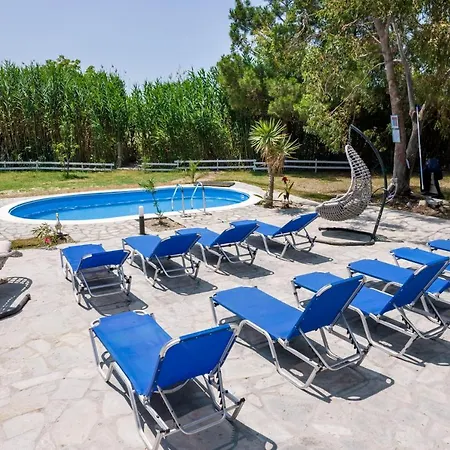 Apart Otel Villa Marti Garden - Budget Studios Órmos Prínou