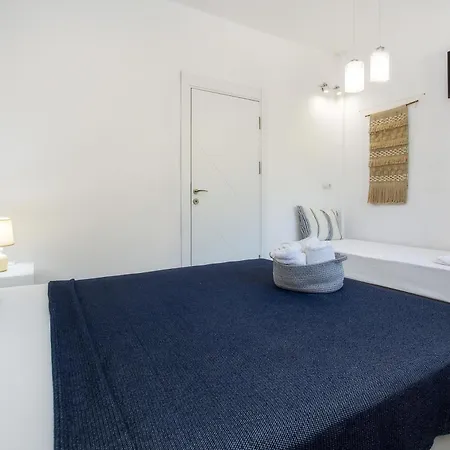Villa Marti Garden - Budget Studios 3* Órmos Prínou