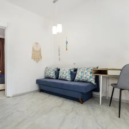 Villa Marti Garden - Budget Studios Apart Otel