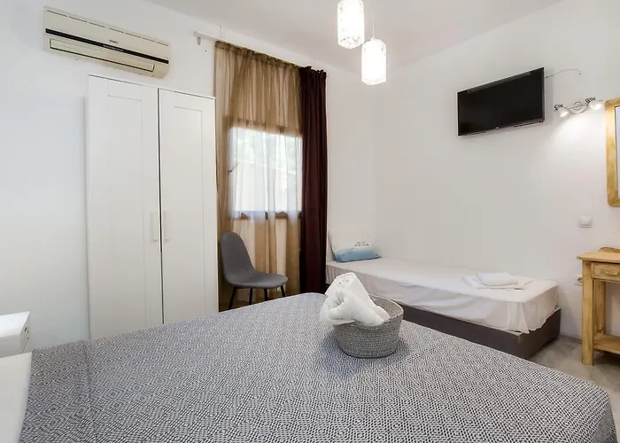 Marti Garden Apart-hotel