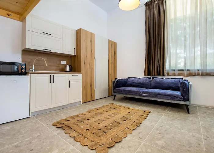 Marti Garden Apart-hotel Órmos Prínou